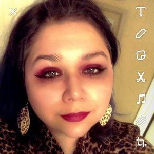 Meet your Posher, Amber